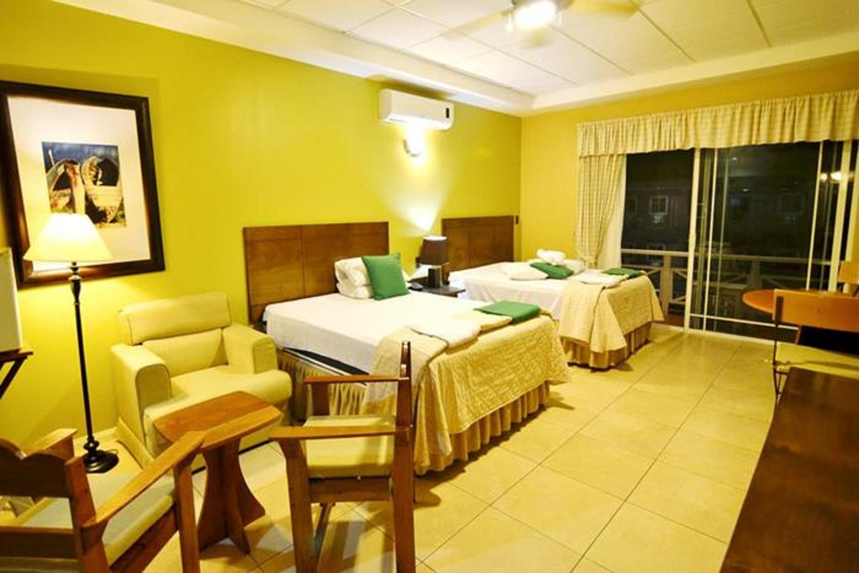 Casona Del 4* Flores